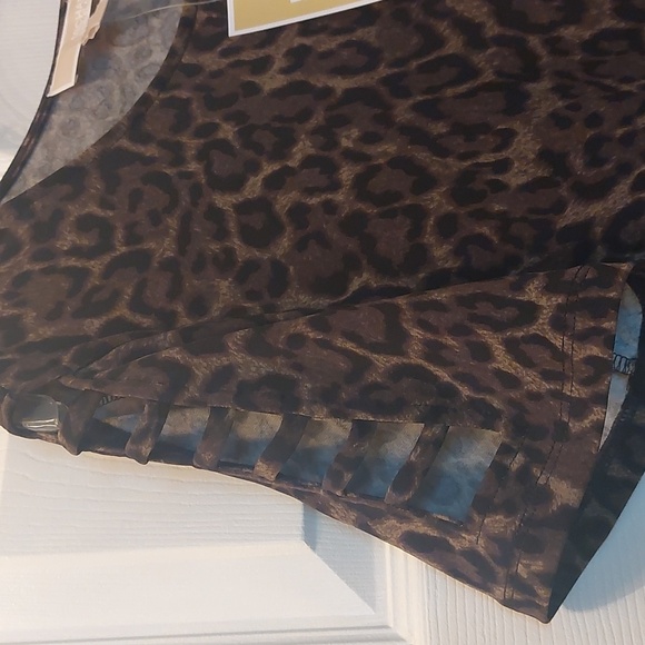 NWT, MICHAEL KORS blouse, size L, dark khaki/black color - Picture 4 of 6